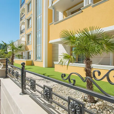 Marina Sands Boutique Hotel