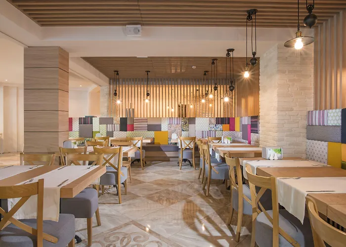 Hotel Marina Sands Boutique 4*